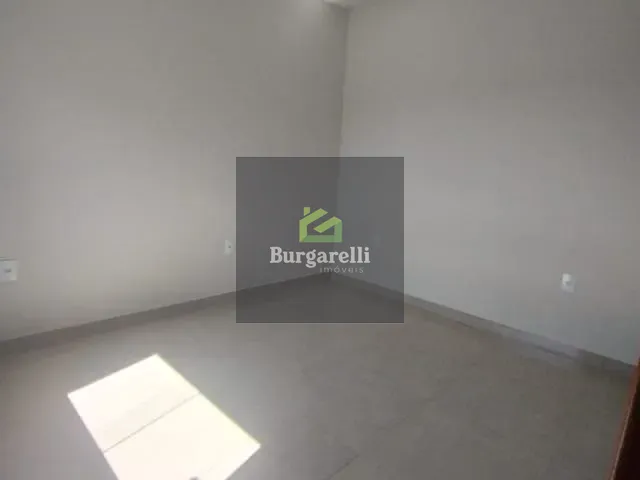 Apartamento 2 quartos e 1 banheiro, para alugar, no bairro Vila Pitangui em Lavras