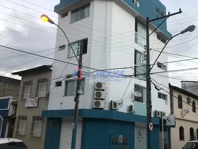 Apartamento com 390m² 4 quartos e 6 banheiros, à venda, no bairro Centro em Ilhéus