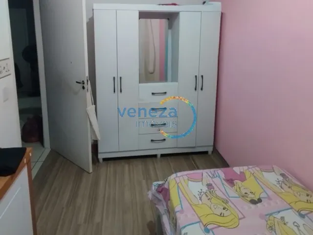 Apartamento com 63m² 2 quartos e 1 banheiro, à venda, no bairro SEMIRAMIS BARROS BRAGA em Londrina