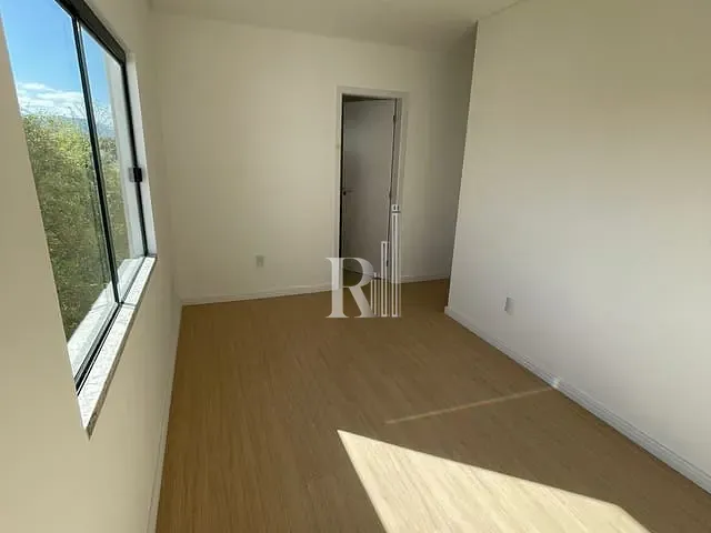 Apartamento 2 quartos e 2 banheiros, à venda, no bairro Universitário em Tijucas