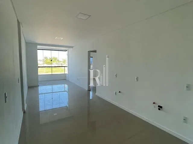 Apartamento 2 quartos e 2 banheiros, à venda, no bairro Universitário em Tijucas