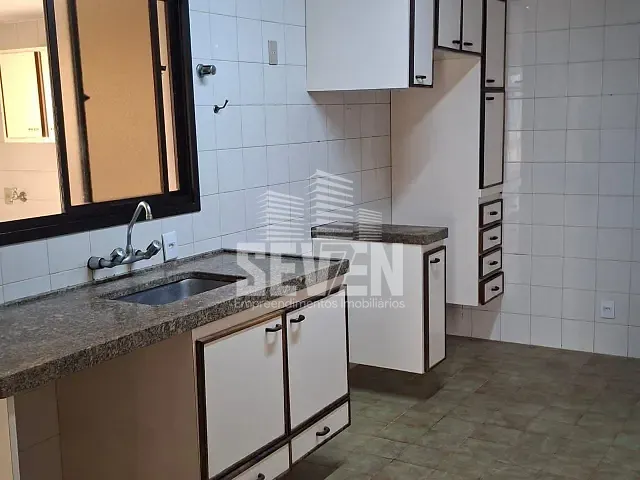 Apartamento 3 quartos e 3 banheiros, à venda, no bairro Centro em Bauru