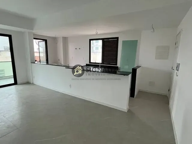 Apartamento com 100m² 2 quartos e 2 banheiros, à venda, no bairro Centro em Cabo Frio