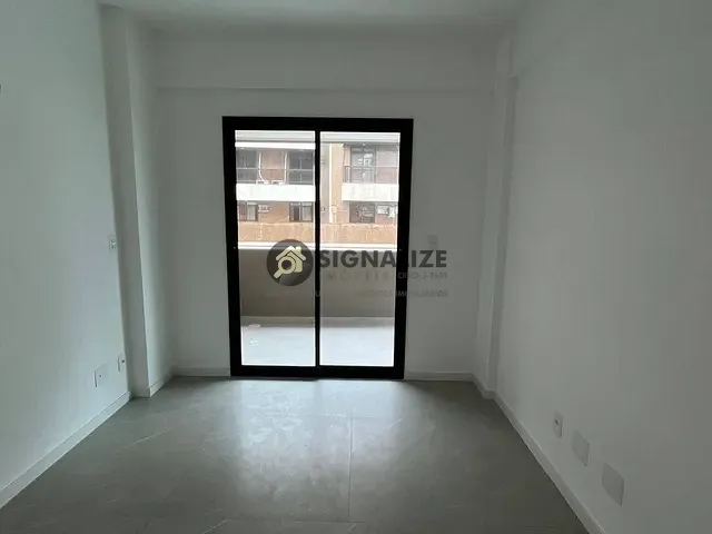 Apartamento com 100m² 2 quartos e 2 banheiros, à venda, no bairro Centro em Cabo Frio