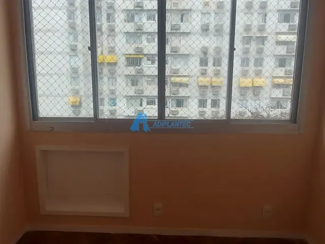 Apartamento 2 quartos e 1 banheiro, à venda ou para alugar, no bairro Barra da Tijuca em Rio de Janeiro