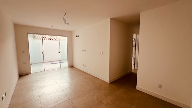 Apartamento 2 quartos e 2 banheiros, à venda, no bairro Palmeiras em Cabo Frio