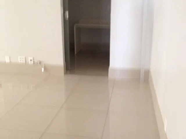 Apartamento 3 quartos e 2 banheiros, para alugar, no bairro Setor Bueno em Goiânia