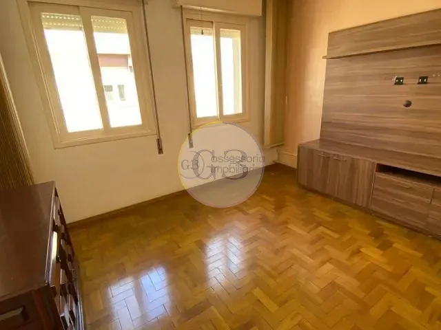 Apartamento 3 quartos e 2 banheiros, à venda, no bairro Centro em Pelotas