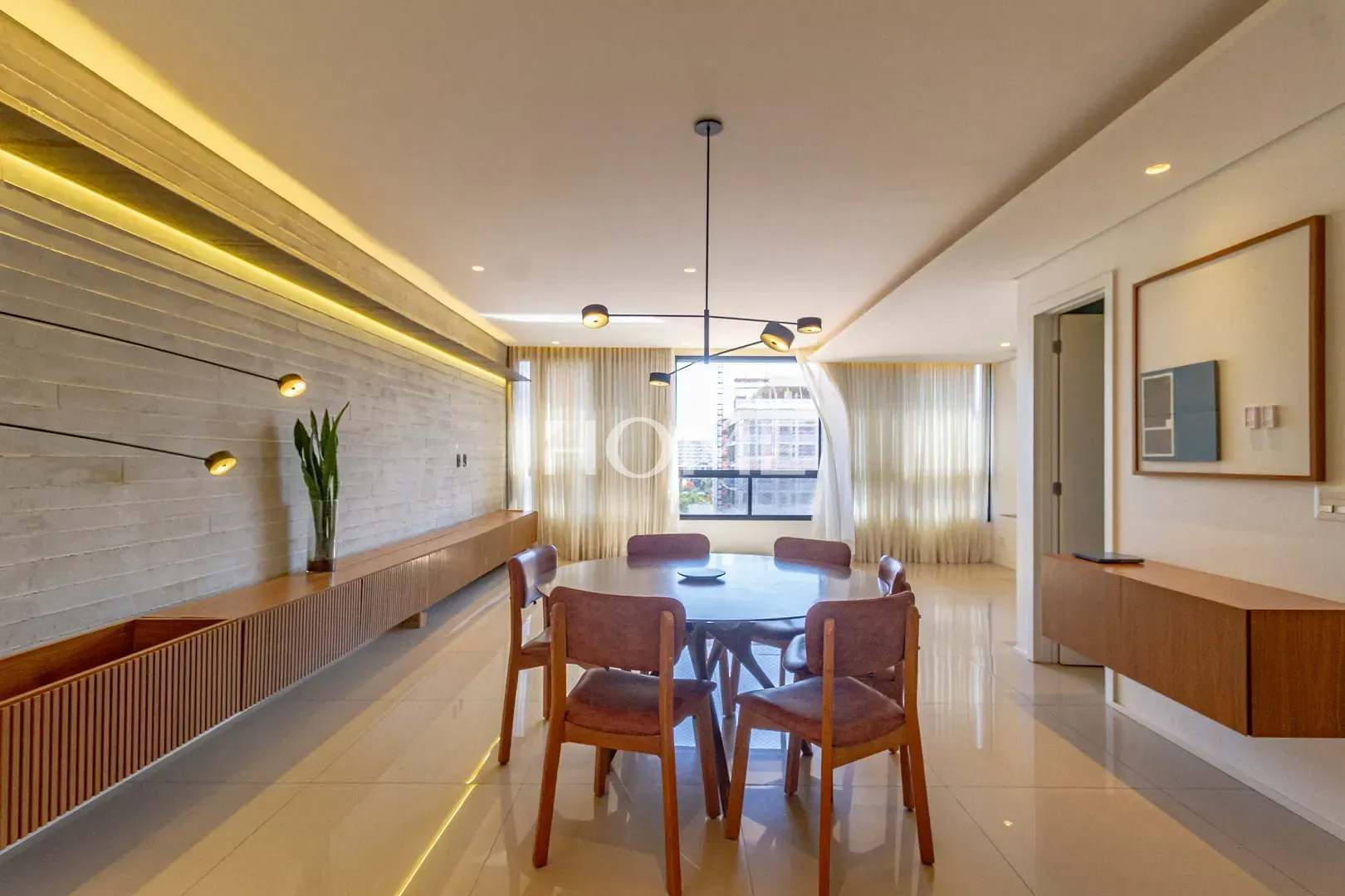 SQNW 303 – 141m² – REFORMADO – ANDAR ALTO