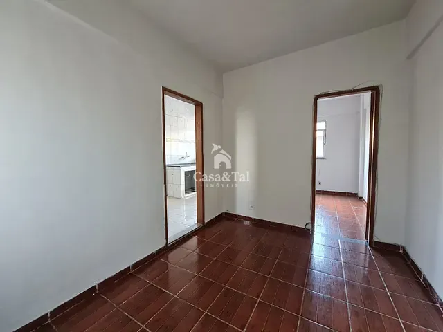 Apartamento 1 quarto e 1 banheiro, para alugar, no bairro Centro em São João de Meriti