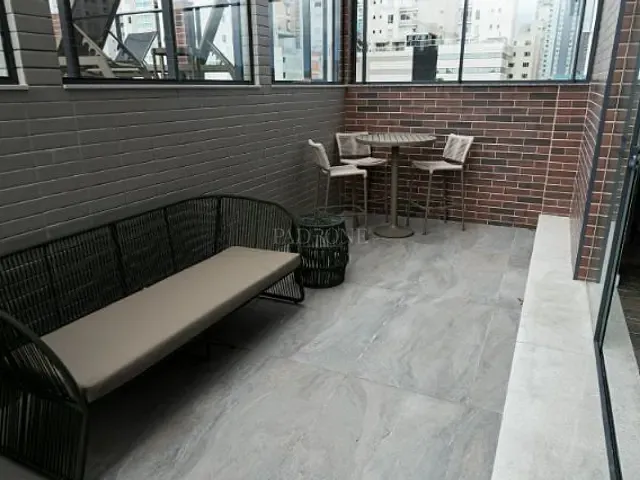 Apartamento 2 quartos e 3 banheiros, à venda, no bairro Centro em Balneário Camboriú