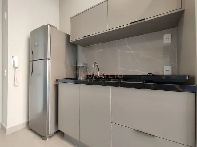 Apartamento 1 quarto e 1 banheiro, para alugar, no bairro Pinheiros em São Paulo