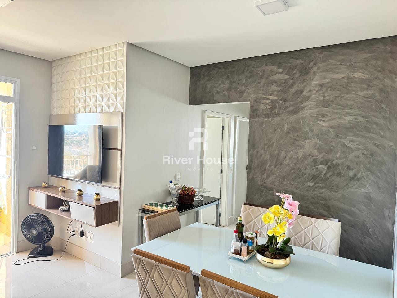 Apartamento à venda com 3 quartos, 80m² - Foto 2