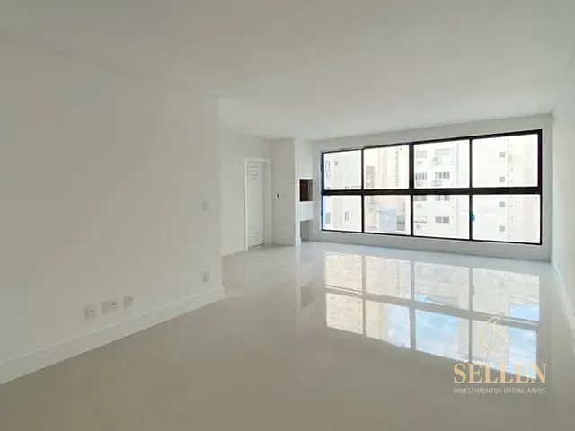 Apartamento 3 quartos e 4 banheiros, à venda, no bairro Centro em Balneário Camboriú