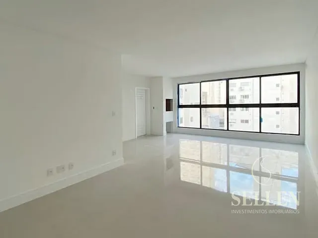 Apartamento 3 quartos e 4 banheiros, à venda, no bairro Centro em Balneário Camboriú