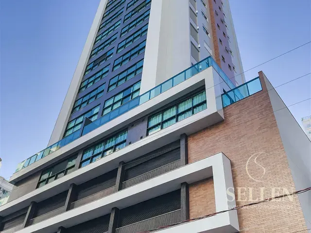 Apartamento 3 quartos e 4 banheiros, à venda, no bairro Centro em Balneário Camboriú