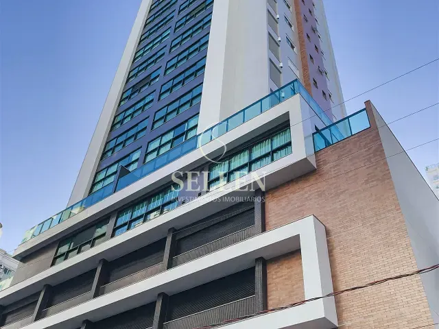 Apartamento 3 quartos e 4 banheiros, à venda, no bairro Centro em Balneário Camboriú