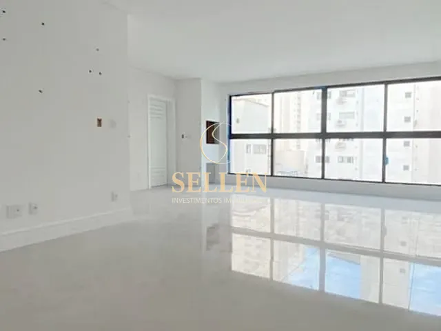 Apartamento 3 quartos e 4 banheiros, à venda, no bairro Centro em Balneário Camboriú