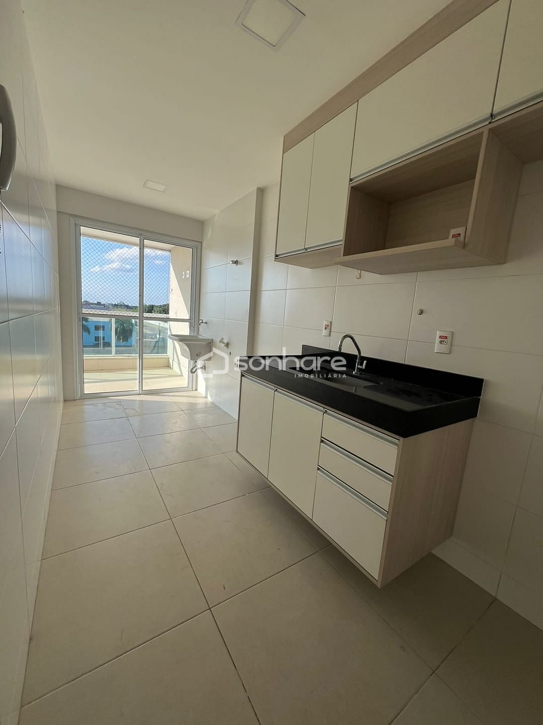 Apartamento à venda com 3 quartos, 90m² - Foto 3