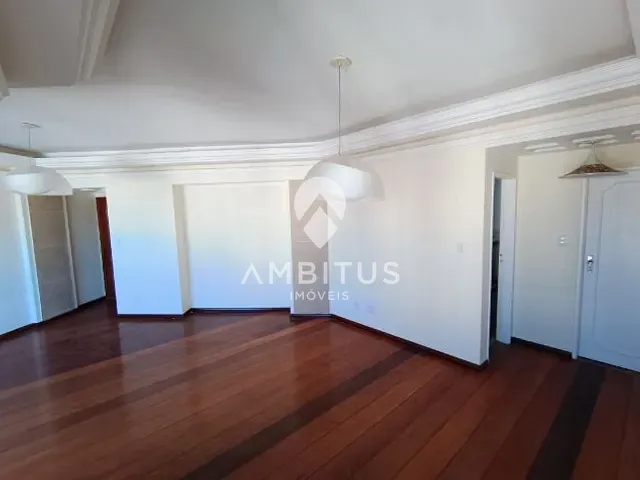 Apartamento com 137m² 4 quartos e 1 banheiro, para alugar, no bairro Pituba em Salvador