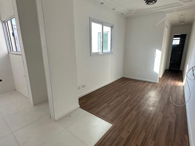 Apartamento 2 quartos e 1 banheiro, à venda, no bairro Parque das Nações em Santo André