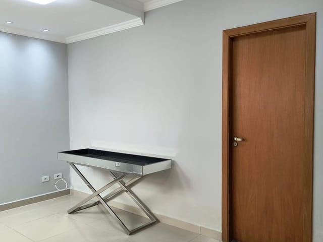 Apartamento 2 quartos e 1 banheiro, à venda, no bairro Vila Bela Vista em Santo André