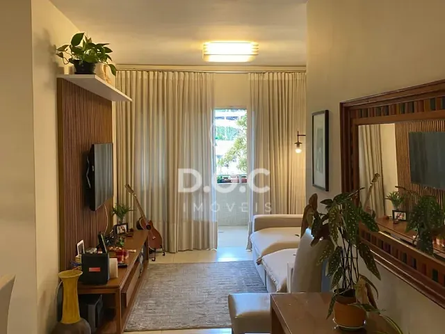 Apartamento 3 quartos e 1 banheiro, à venda ou para alugar, no bairro Laranjeiras em Rio de Janeiro