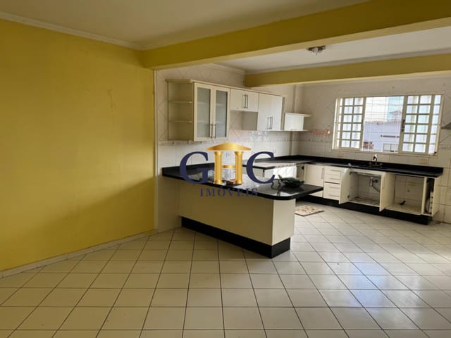 Apartamento com 142m² 3 quartos e 2 banheiros, à venda, no bairro Centro em Salto de Pirapora