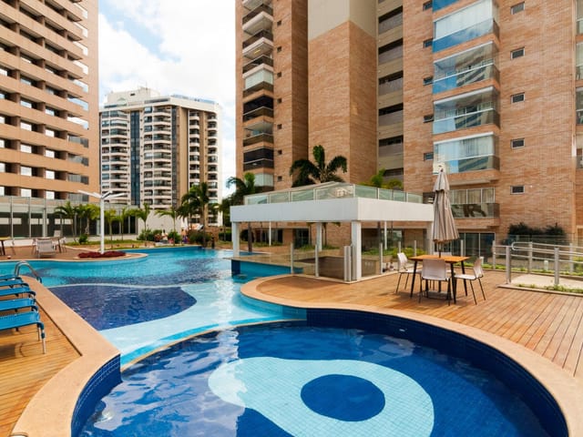 Apartamento com 411m² 4 quartos e 6 banheiros, à venda, no bairro Enseada do Suá em Vitória