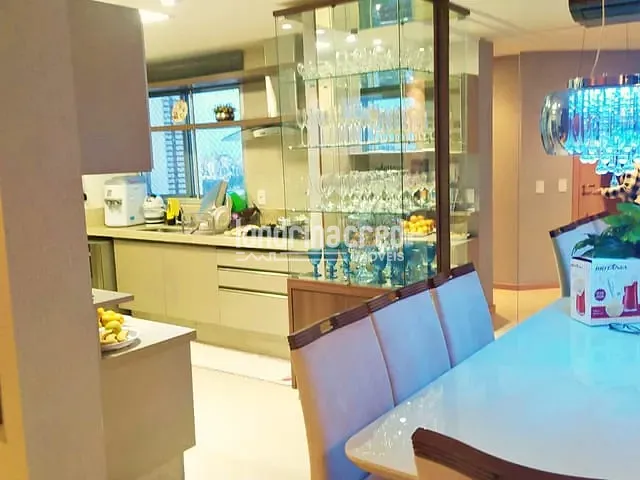 Apartamento com 192m² 3 quartos e 3 banheiros, à venda, no bairro Guanabara Parque Boulevard em Londrina