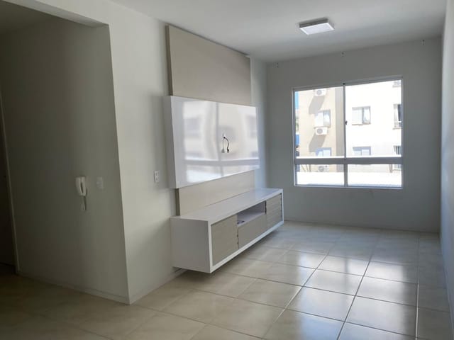Apartamento com 55m² 2 quartos e 1 banheiro, à venda, no bairro Chácara Manella em Cambé