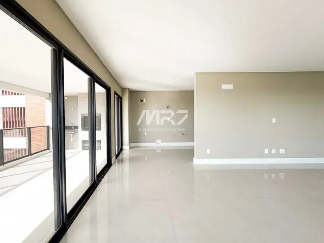 Apartamento com 288m² 3 quartos e 4 banheiros, à venda, no bairro Oficinas em Ponta Grossa