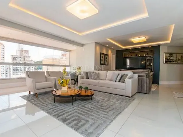 Apartamento 4 quartos e 5 banheiros, à venda, no bairro Centro em Balneário Camboriú