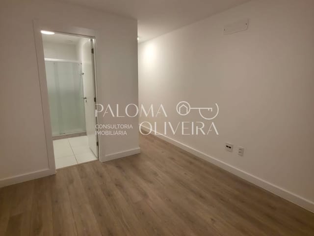 Apartamento 2 quartos e 3 banheiros, para alugar, no bairro Barra da Tijuca em Rio de Janeiro