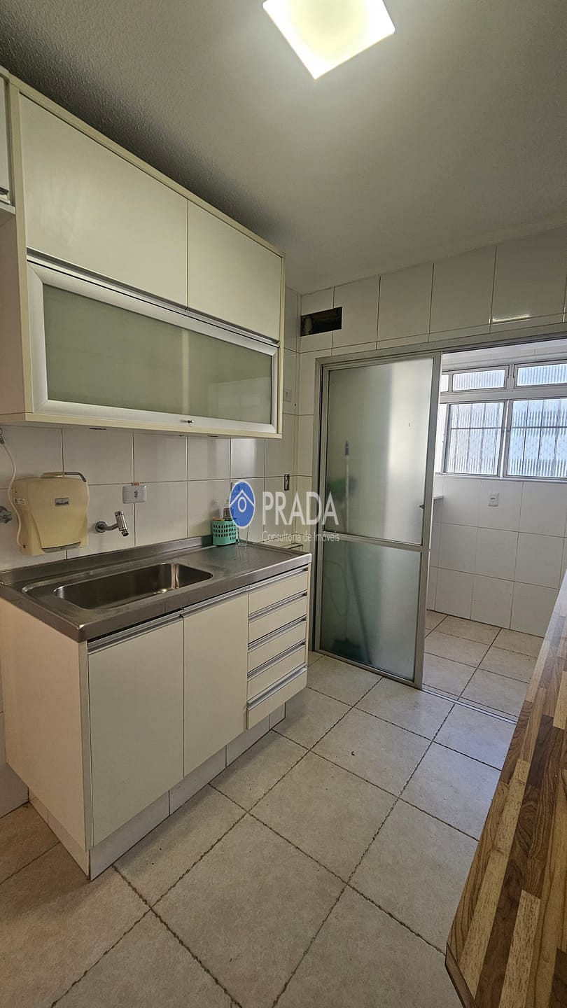 Apartamento para alugar com 2 quartos, 72m² - Foto 12