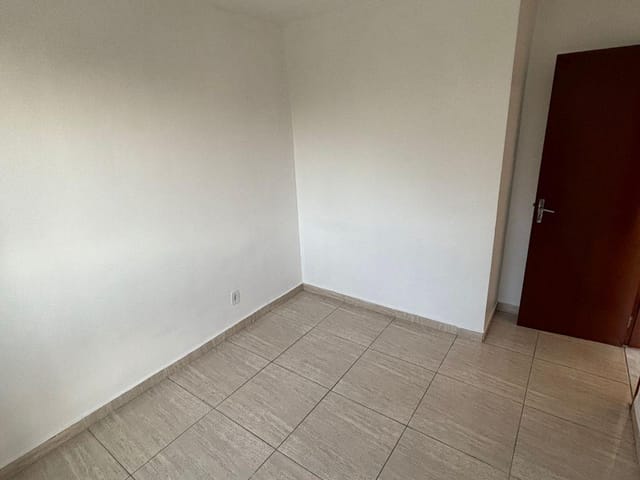 Apartamento com 50m² 3 quartos e 1 banheiro, para alugar, no bairro Campo Grande em Rio de Janeiro