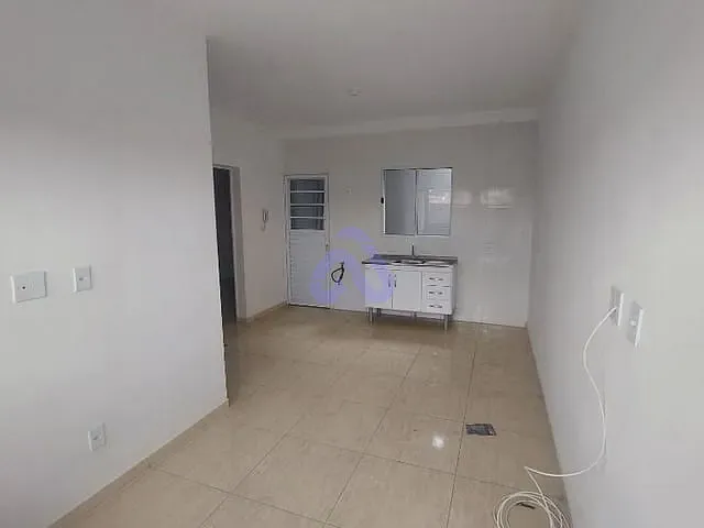 Apartamento 2 quartos e 1 banheiro, à venda ou para alugar, no bairro Vila Ré em São Paulo