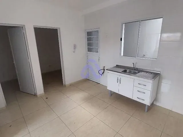 Apartamento 2 quartos e 1 banheiro, à venda ou para alugar, no bairro Vila Ré em São Paulo