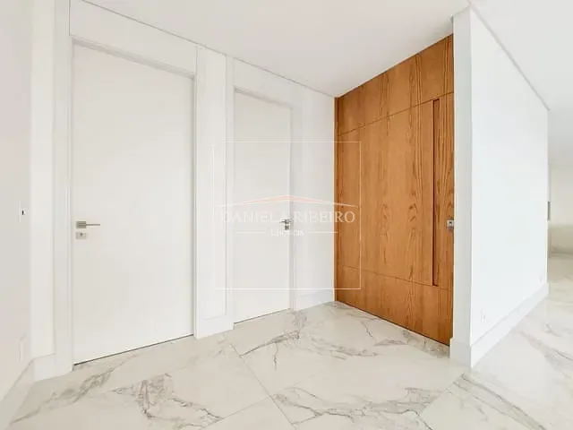 Apartamento 4 quartos e 5 banheiros, à venda, no bairro Bela Suiça em Londrina