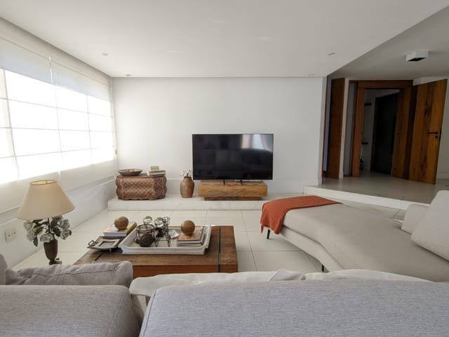 Apartamento com 325m² 4 quartos e 6 banheiros, à venda, no bairro Campo Belo em São Paulo