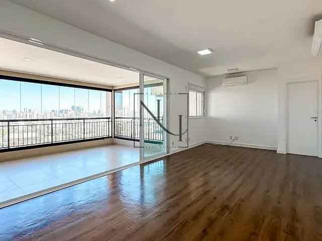 Apartamento com 135m² 3 quartos e 5 banheiros, para alugar, no bairro Vila Olímpia em São Paulo