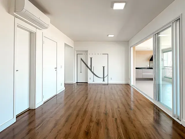 Apartamento com 135m² 3 quartos e 5 banheiros, para alugar, no bairro Vila Olímpia em São Paulo