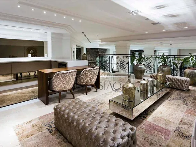 Apartamento com 587m² 4 quartos e 4 banheiros, à venda, no bairro Centro em Balneário Camboriú