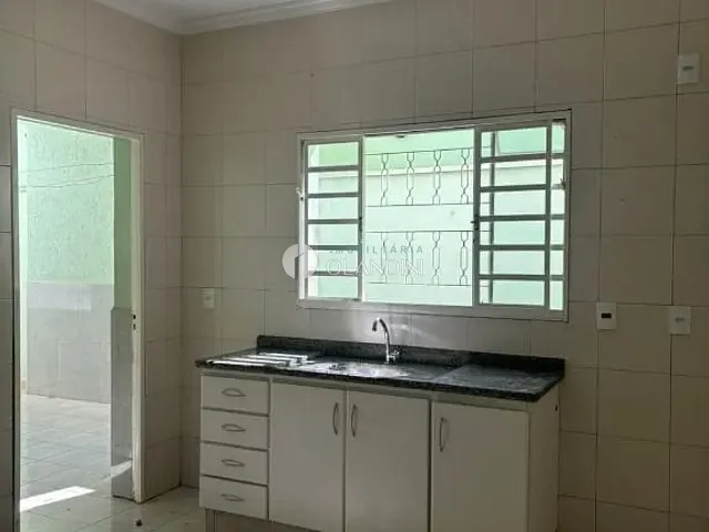Apartamento com 134m² 2 quartos e 1 banheiro, à venda ou para alugar, no bairro Vila José Kallil Aun em Cosmópolis