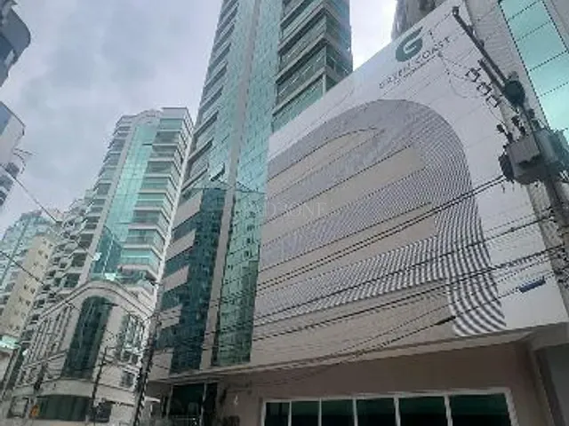Apartamento 3 quartos e 4 banheiros, à venda, no bairro centro  em Itapema