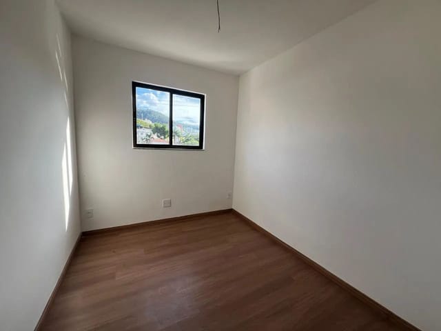 Apartamento 2 quartos e 2 banheiros, à venda, no bairro Mariano Procópio em Juiz de Fora