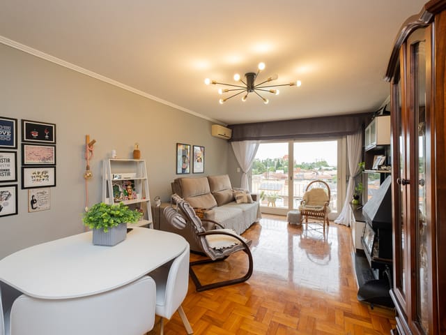 Apartamento 3 quartos e 1 banheiro, à venda, no bairro Centro em Pelotas