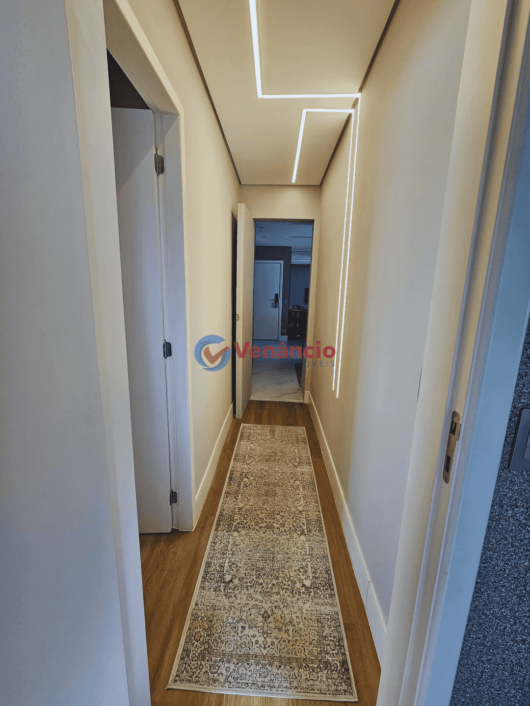 Apartamento à venda com 3 quartos, 105m² - Foto 28