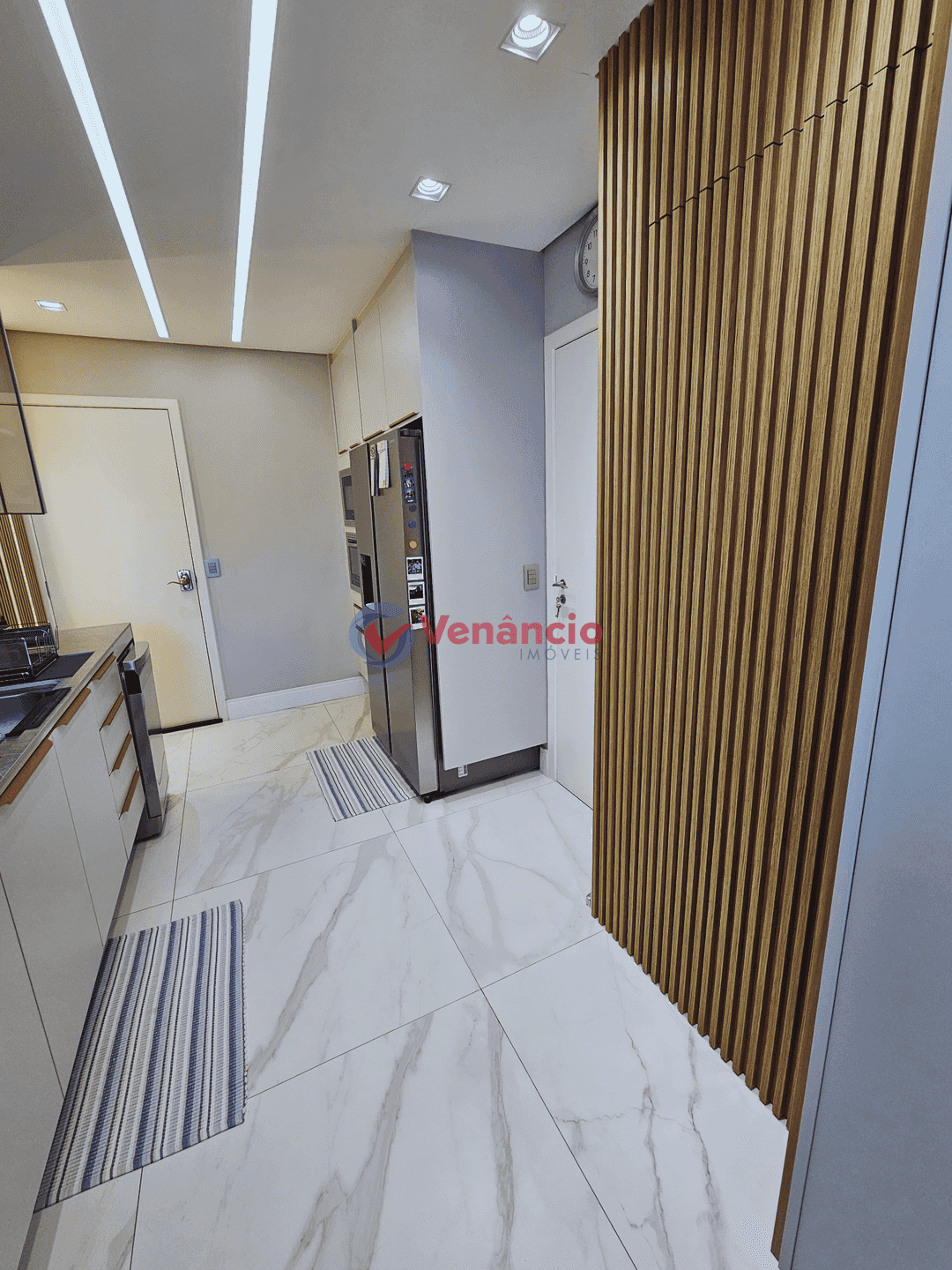Apartamento à venda com 3 quartos, 105m² - Foto 15