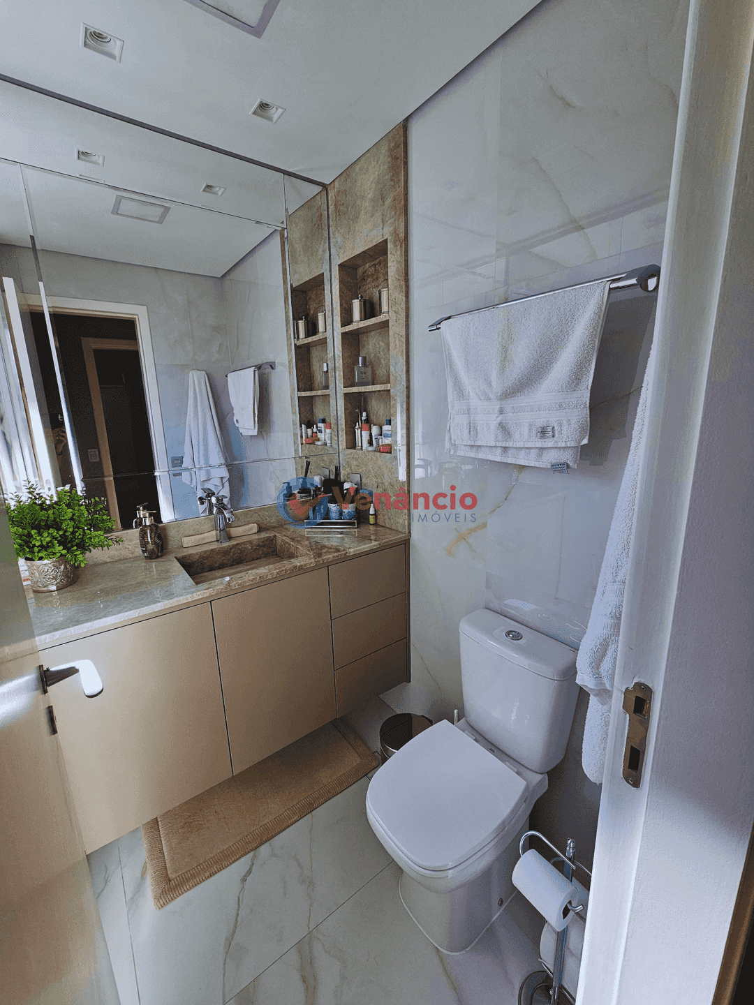 Apartamento à venda com 3 quartos, 105m² - Foto 31